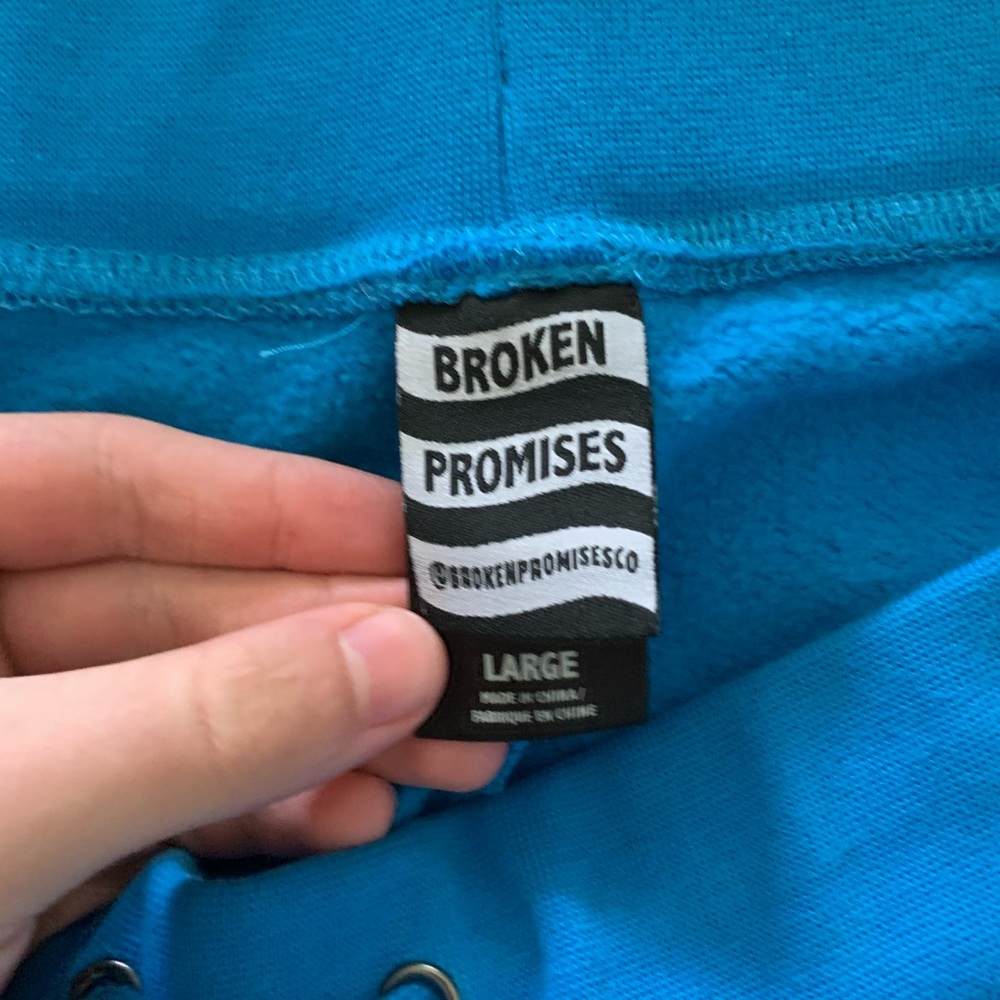 Broken promises sweat pants
